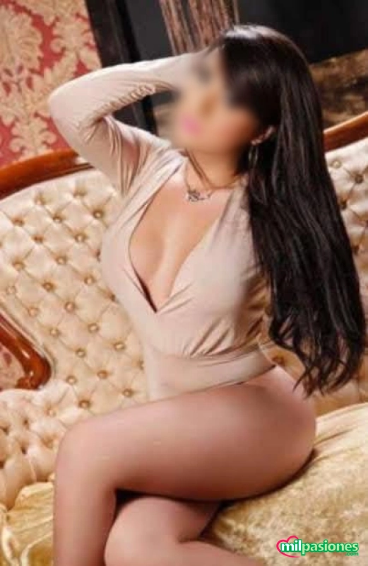Novedad en las canteras, chica colombiana muy linda, Aspe
