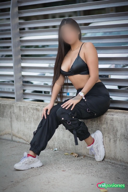 Mia en orihuela, una chica joven y divertida, salidas, Orihuela