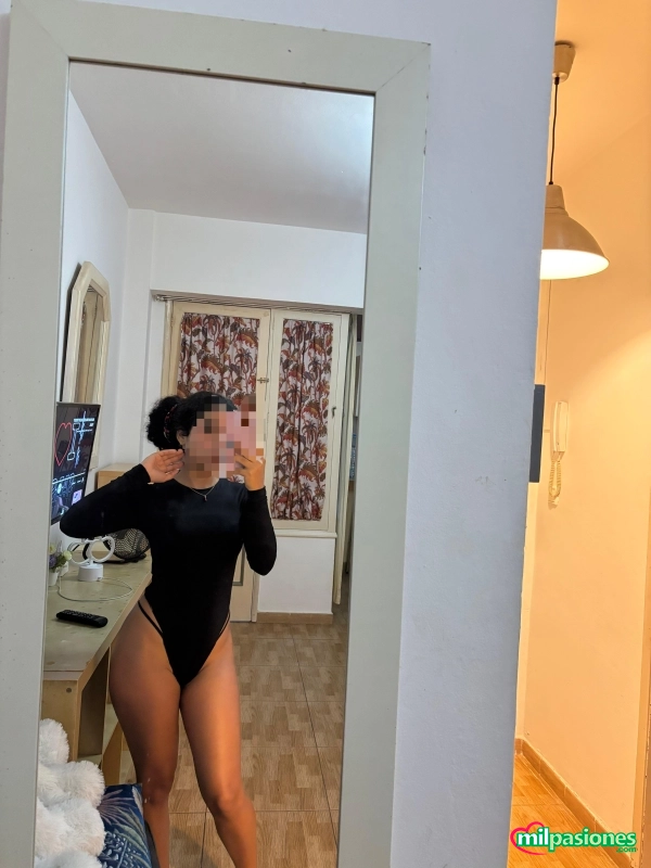 Juliana jovencita encantadora y coqueta venezolana, Aspe