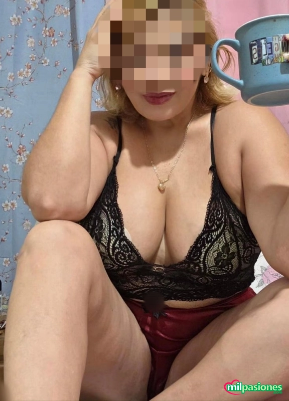 Besos con lengua cariñosa independiente, Aspe