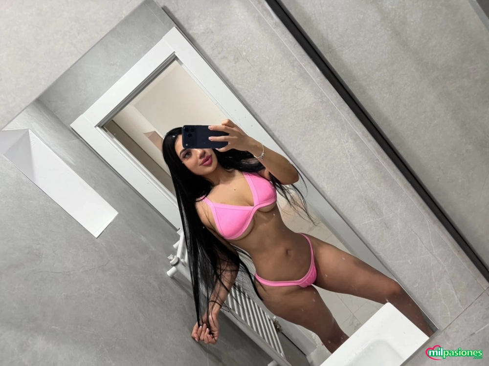 En zaragoza jovencita colombiana con ganas de polla, Alicante