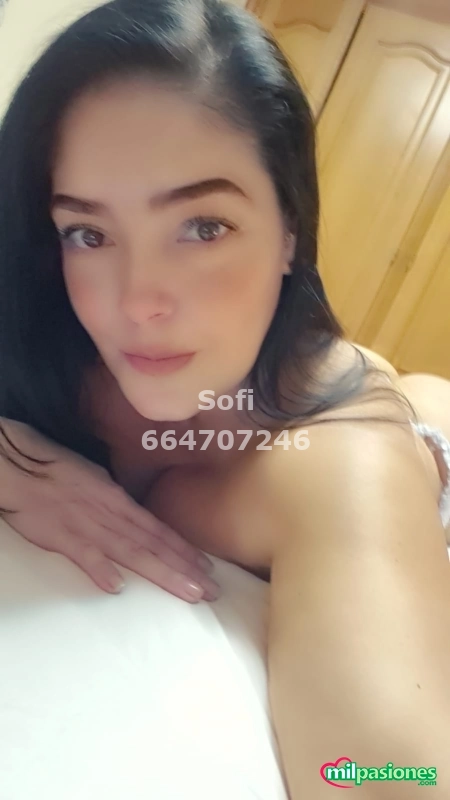 Guapa latina de notables curvas y de grandes senos en jaén, Aspe