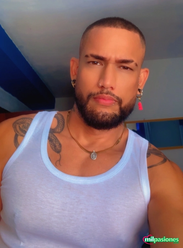 Masajista latino manos , pies y mÁs. Grandes ….. Lechero xxl, Aspe