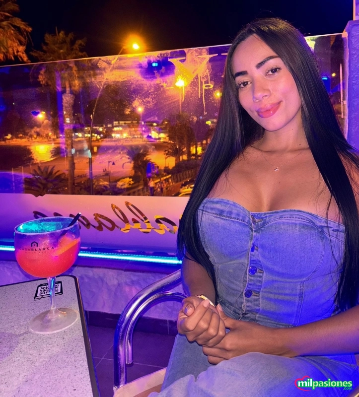 Sarita, la diosa que te envuelve en cada cita amor, Alicante
