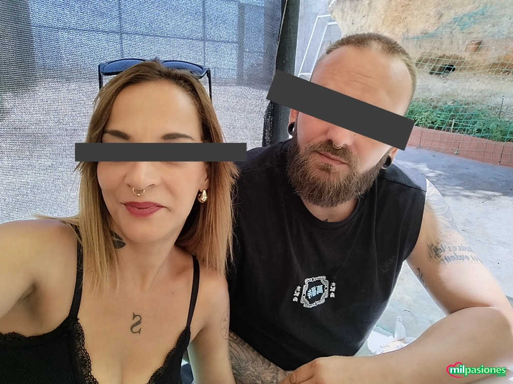 Parejita joven de fiestita en casa, te animas?, Alicante