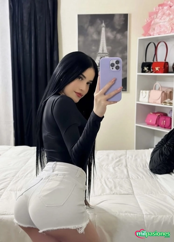 Hermosa latina recién llegada a santa cruz, Aspe