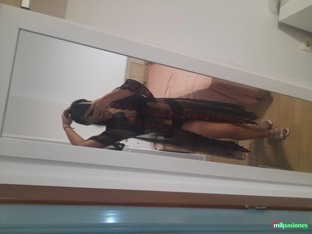 Chica guapa, simpática, con quien tendrás una buena compañía, Alicante