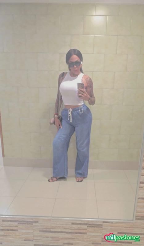 Me llamo julina leite, tengo 27 años , soy una mujer trans., Aspe