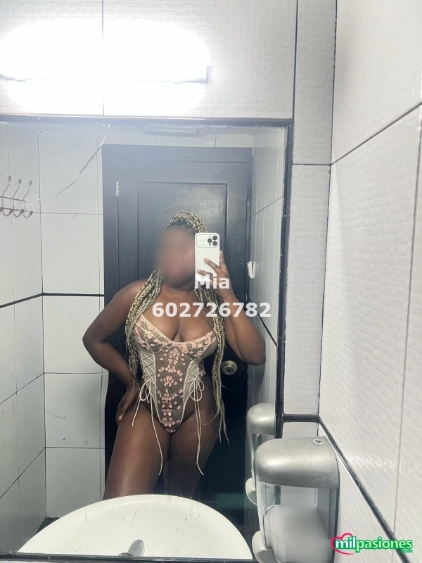 Extrovertida y cariñosa latina nueva en la isla, Aspe