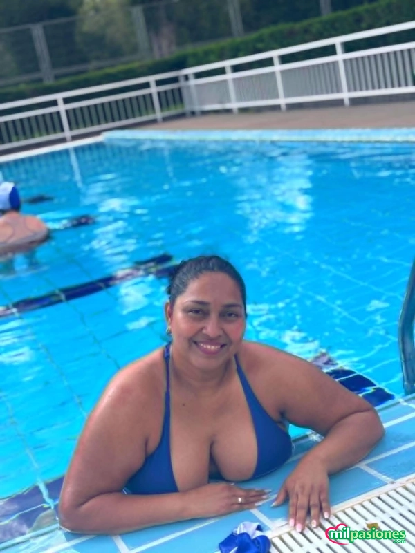 Elisa madura venezolana alta elegante tu mayor felicidad, Aspe