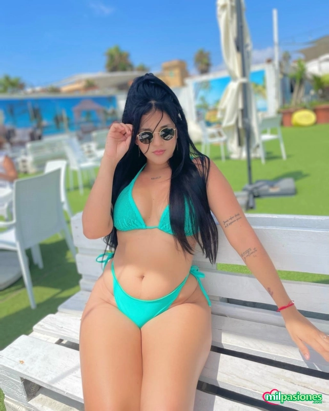 Colombiana joven alegre juguetona dulce cariÑosa palma, Alicante