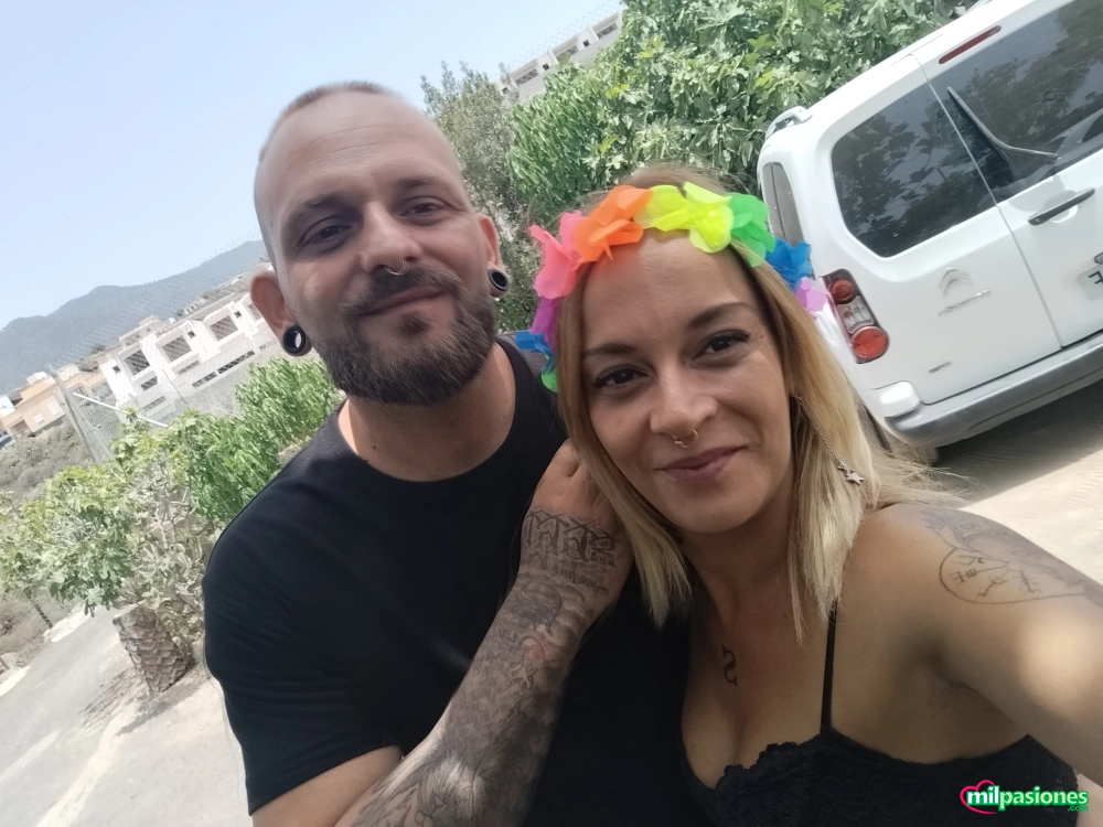 Pareja de de vacaciones en las palmas, te animas?, Alicante