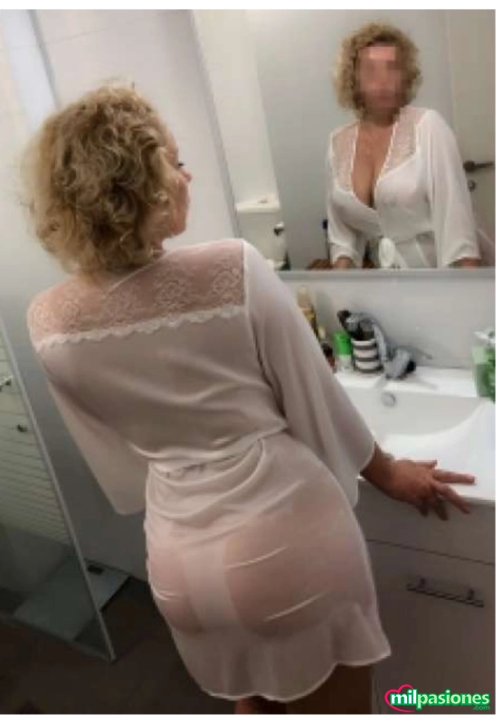 Loli divorciada cachonda experta en el arte del placer, Elche
