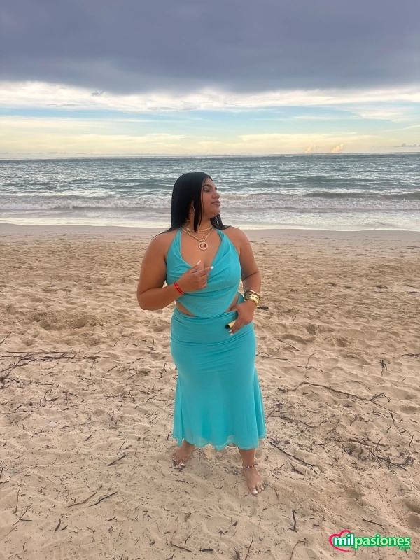 Diosa latina llegada del caribe para divertirse juntos, Benidorm