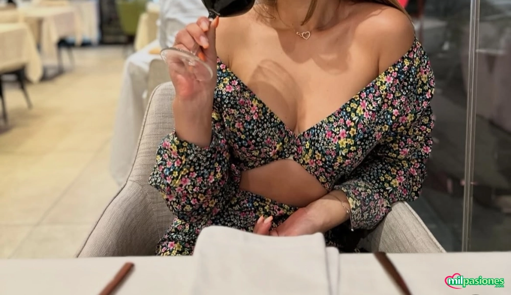 Laura, masajista profesional en córdoba, 24, Aspe