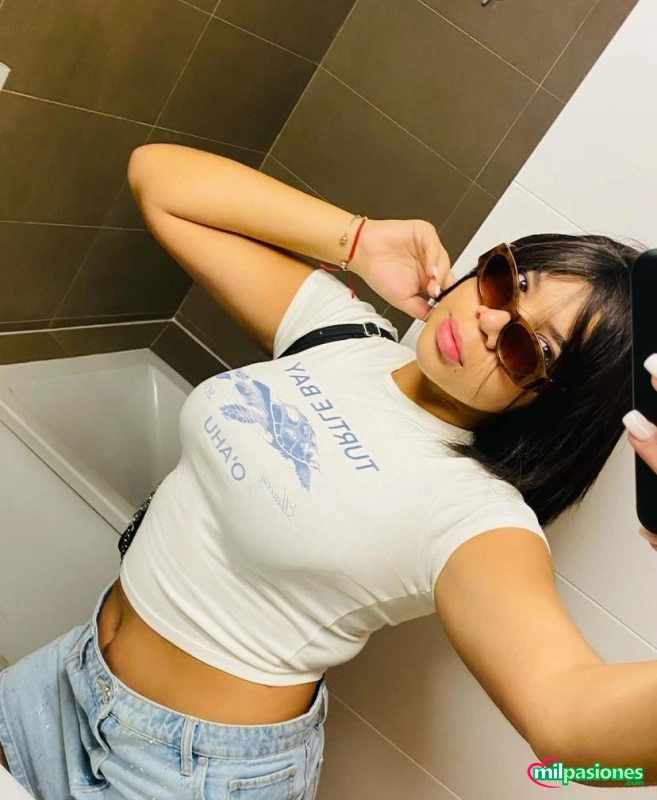 Esmeralda jovencita dulce cariñosa y comenzando en arganda., Aspe