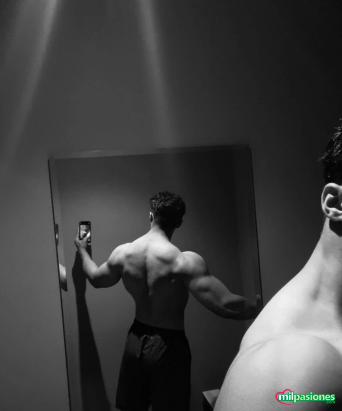 Chico discreto para parejas y chicas, Alicante