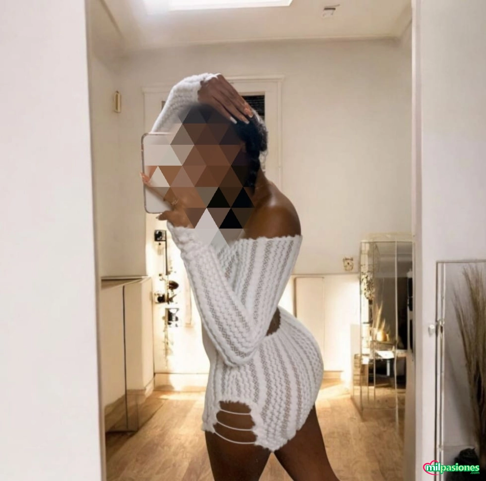 Ara, una chica latina mulata fiestera en valencia, Aspe