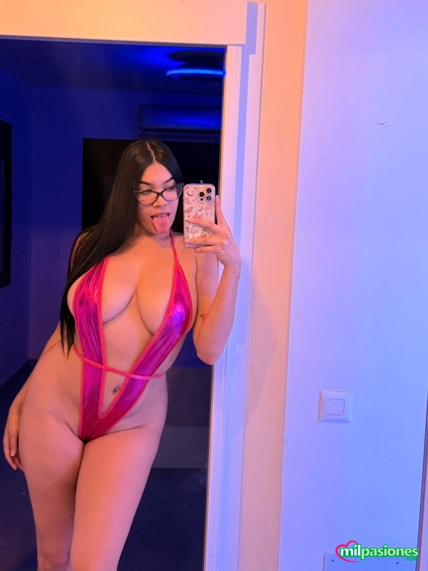 Mia 21 años, venezolana caliente en la laguna, Alicante
