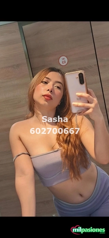 Sasha, jovencita española de ascendencias latinas, Alicante