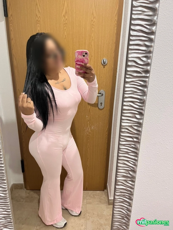 Alondra, colombiana provocativa y ardiente, Aspe
