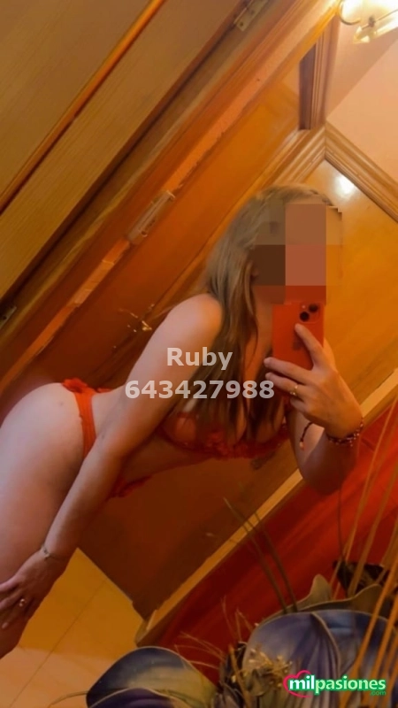 Ruby la mujer de tus fantasÍas y sueÑos 24h, Aspe