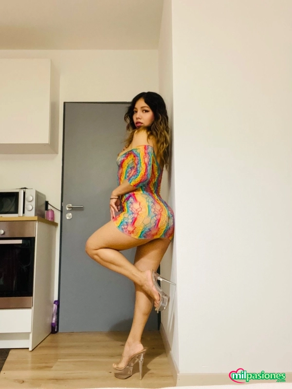 Señorita celine latina disponible fiesta, Alicante