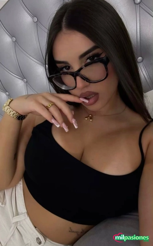 Hermosa jovencita recién llegada a la ciudad, Aspe