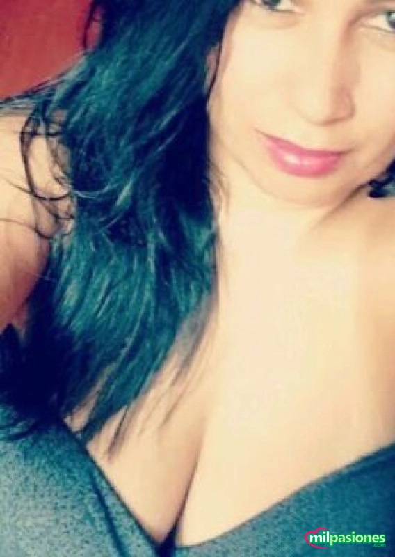 Bonita seductora envolvente implicada entregada cariÑosa, Aspe