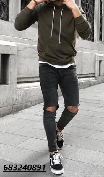 Dani hola soy un chico muy completo, se me dan bien los masajes y mucho mas., Aspe