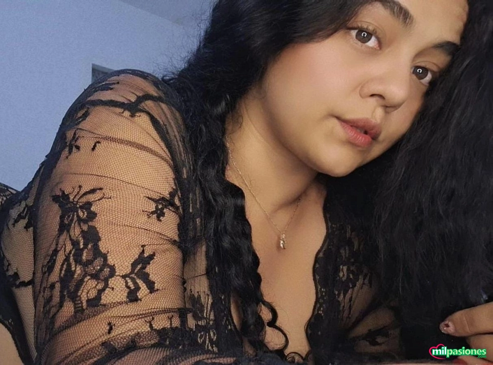Joven latina modelo curvy fotos 100% reales, Alicante