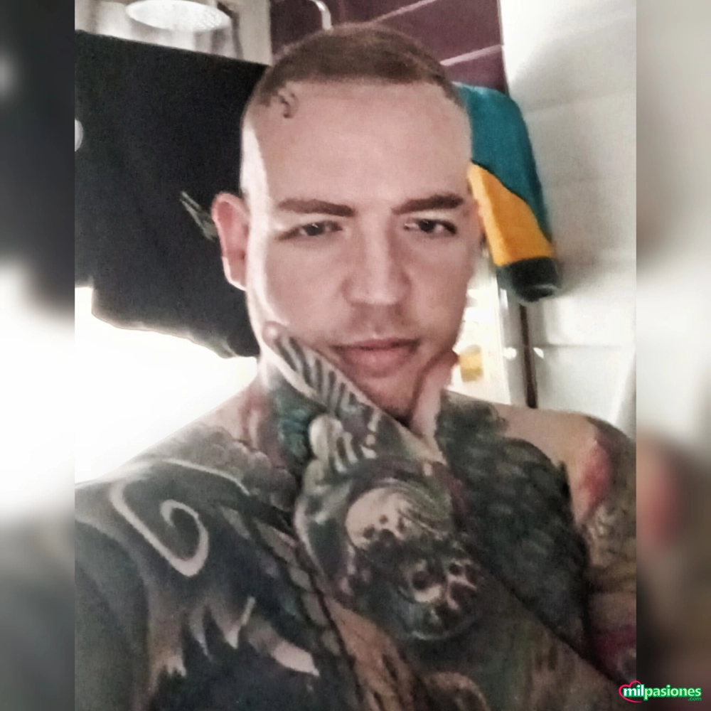 Fran tatuado 1,90 | mirada azul |, Aspe