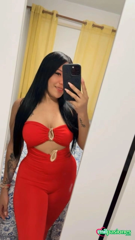 Descubre el encanto de cloe, una joven venezolana, Alicante