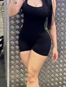 Pamela chica latina desde
