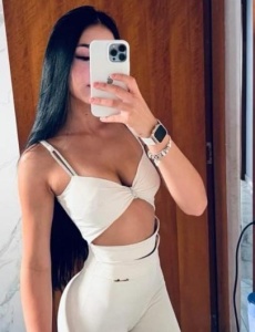 Maravilloso encuentroen con una chica dulce yo como yo estoy en calpe por pocos días
