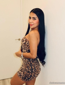 ReciÉn llegada chica espectacular (salidas)