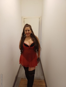Madurita latina muy cariñosa en benidorm para momentos inolvidables