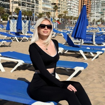 Sofía jovencita solo para maduros, Benidorm