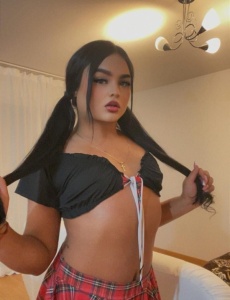 Samantha chica transexual una bomba de sexo