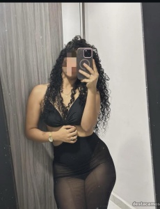 Dulce extrovertida tu curvy favorita