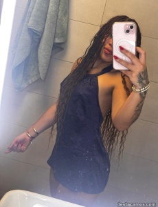 Venezolana de medelito, educada amorosa y compaciente