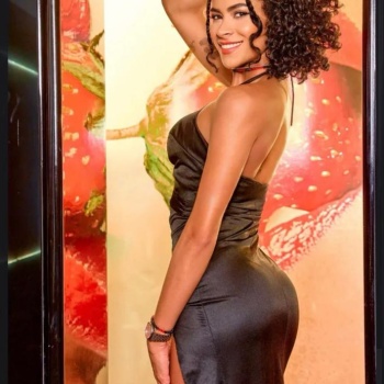 Anitta, Alicante
