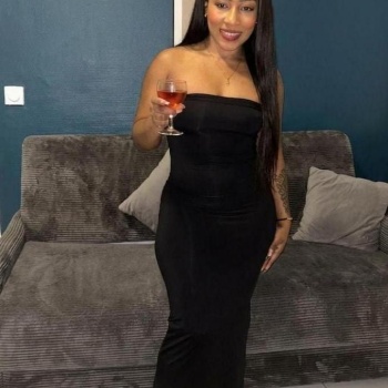 Hola, soy andrea, una colombiana reservada, cariñosa y, Denia