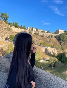 Mia