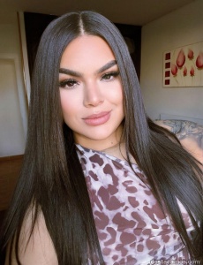 Venezolana en elche (shannel)