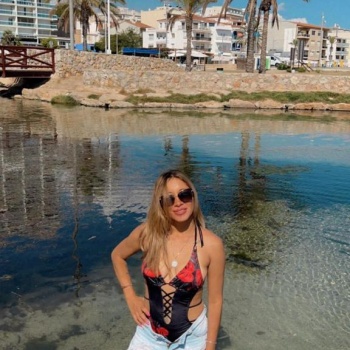 Mía alegre y extrovertida, Elche