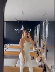 Hola amor soy una hermosa chica latina
