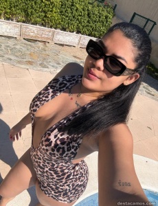 Ángela: elegancia colombiana en torrevieja