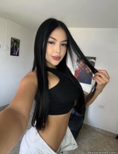 Hola cariño, soy Alexa. Una chica de 21