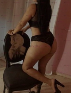 Kate una linda latina con carita de morbo toda una bomba explosiva en la